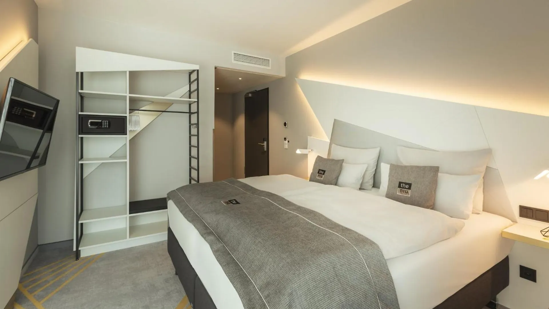 Holiday Inn - The Niu, Coin Frankfurt Ostend By Ihg Φραγκφούρτη 3*,